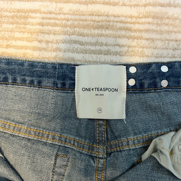 NWT never been worn One Teaspoon Jeans Size 29 - Picture 2 of 6